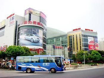 Motel 168 Shanghai Pudong Huinan Metro Station Tesco Buitenkant foto
