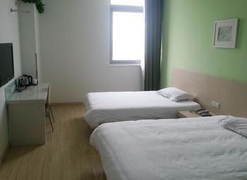 Motel 168 Shanghai Pudong Huinan Metro Station Tesco Buitenkant foto